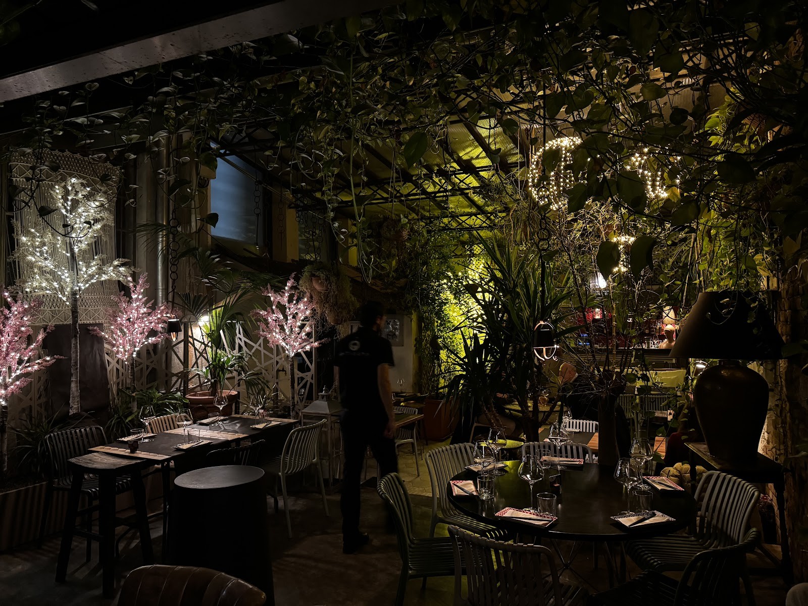 Antidoto Bistrot, Lucanda di una giapponese: the place