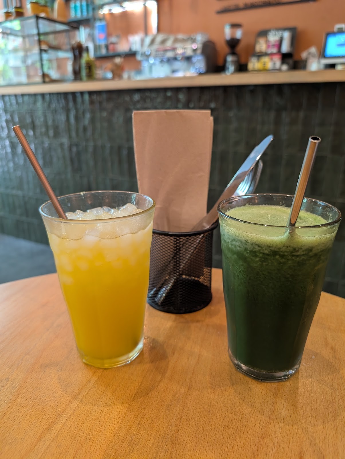 Morgentau. Restaurante Brunch Vegano Barcelona: food & drinks