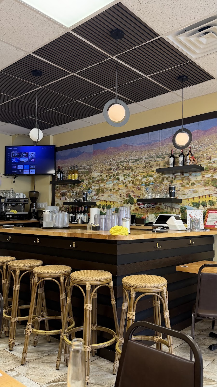 Keren Cafe & Restaurant: the place