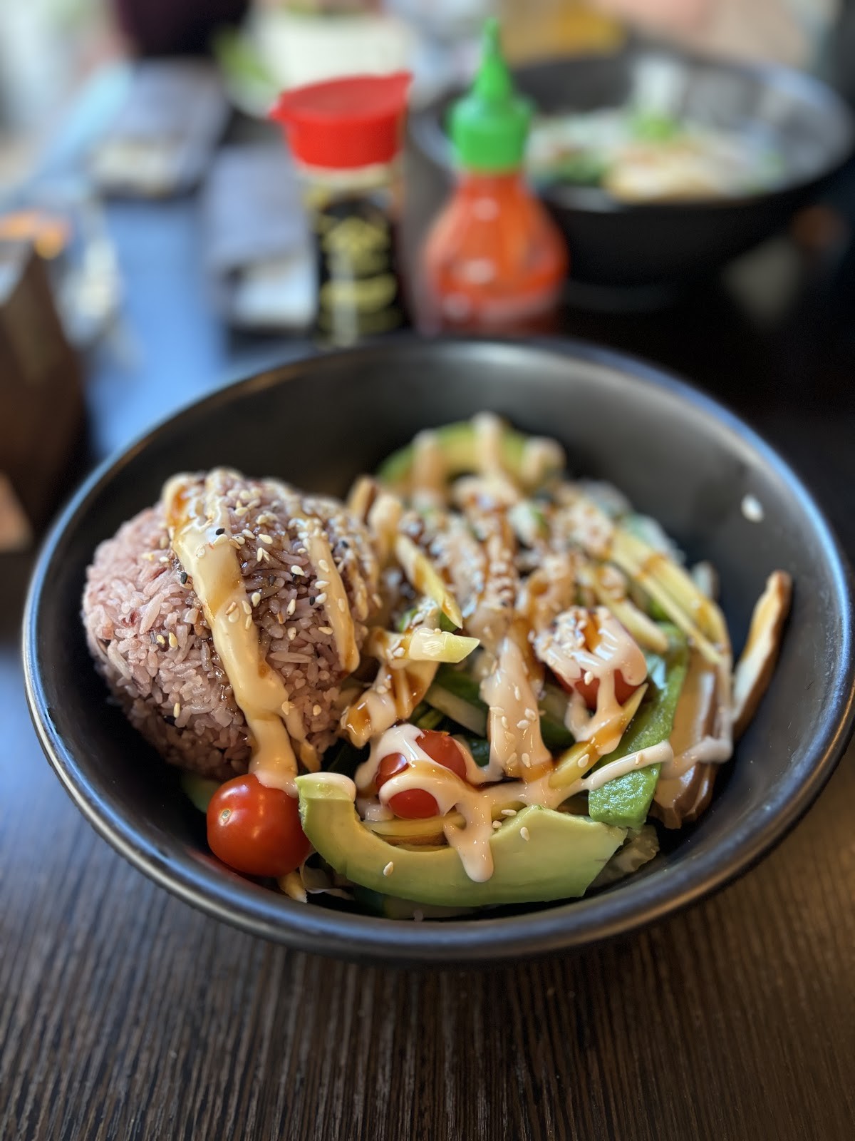 tiger club vegan sushi: food & drinks