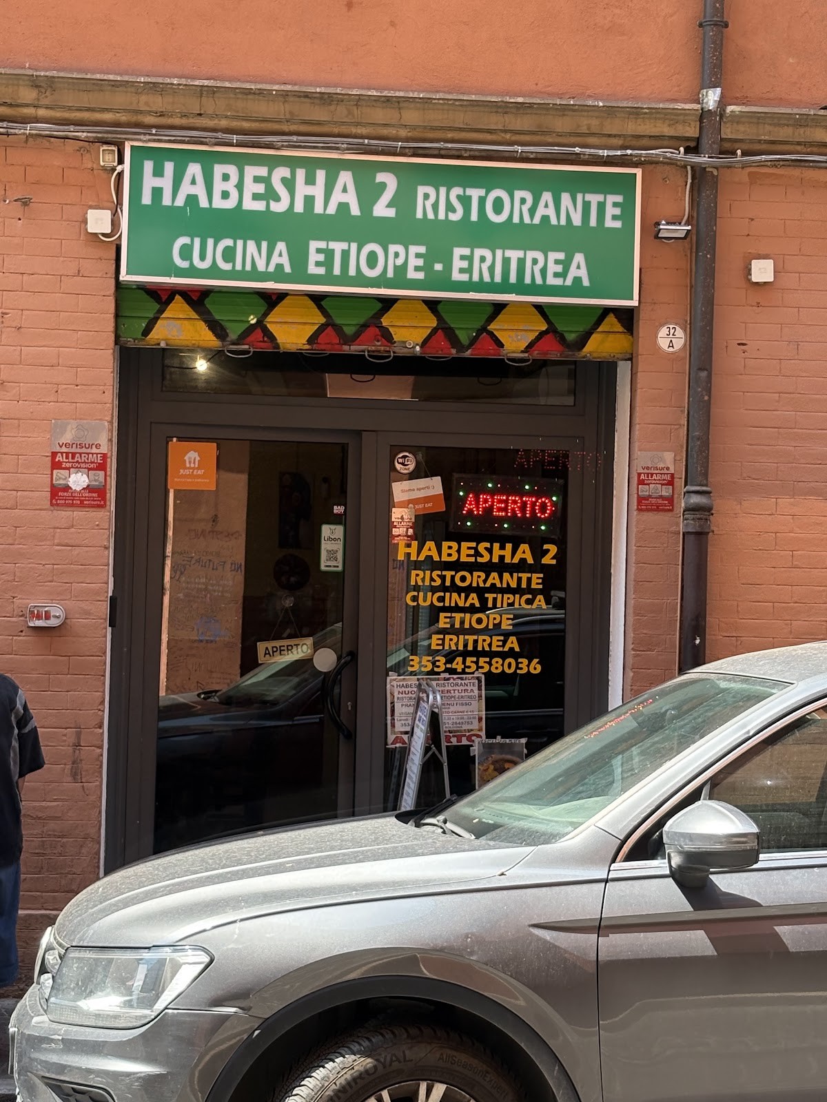 Habesha 2 Restaurant: the place