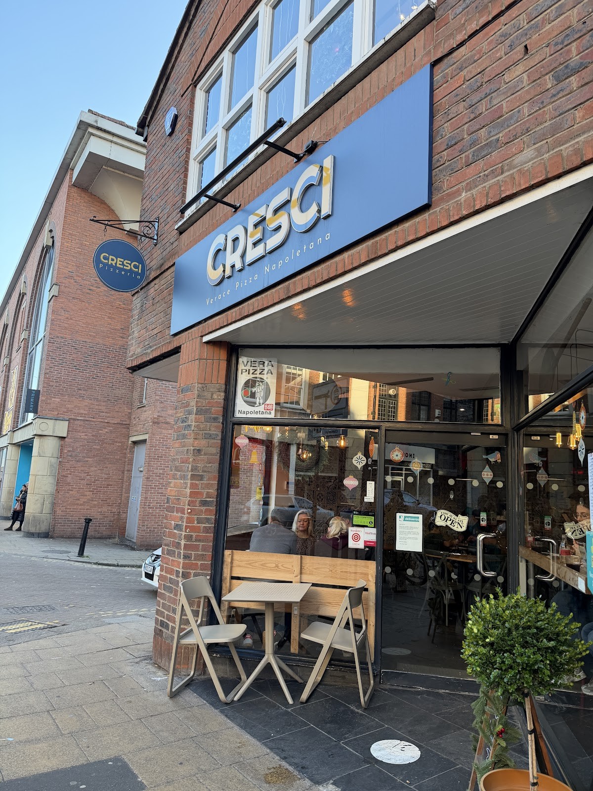 Cresci Pizzeria: the place