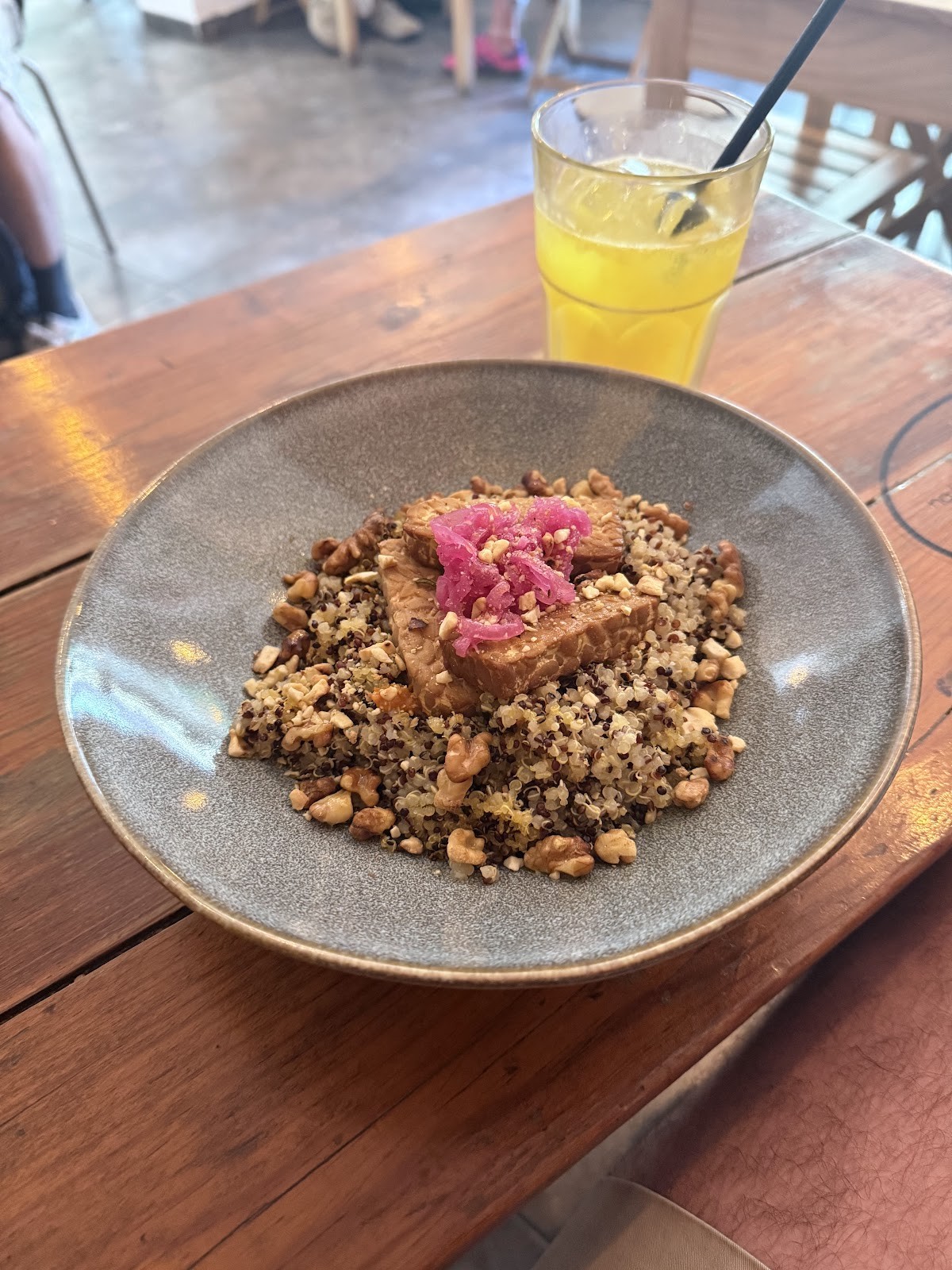 Gal Café - Vegan Food & Specialty Coffee: food & drinks