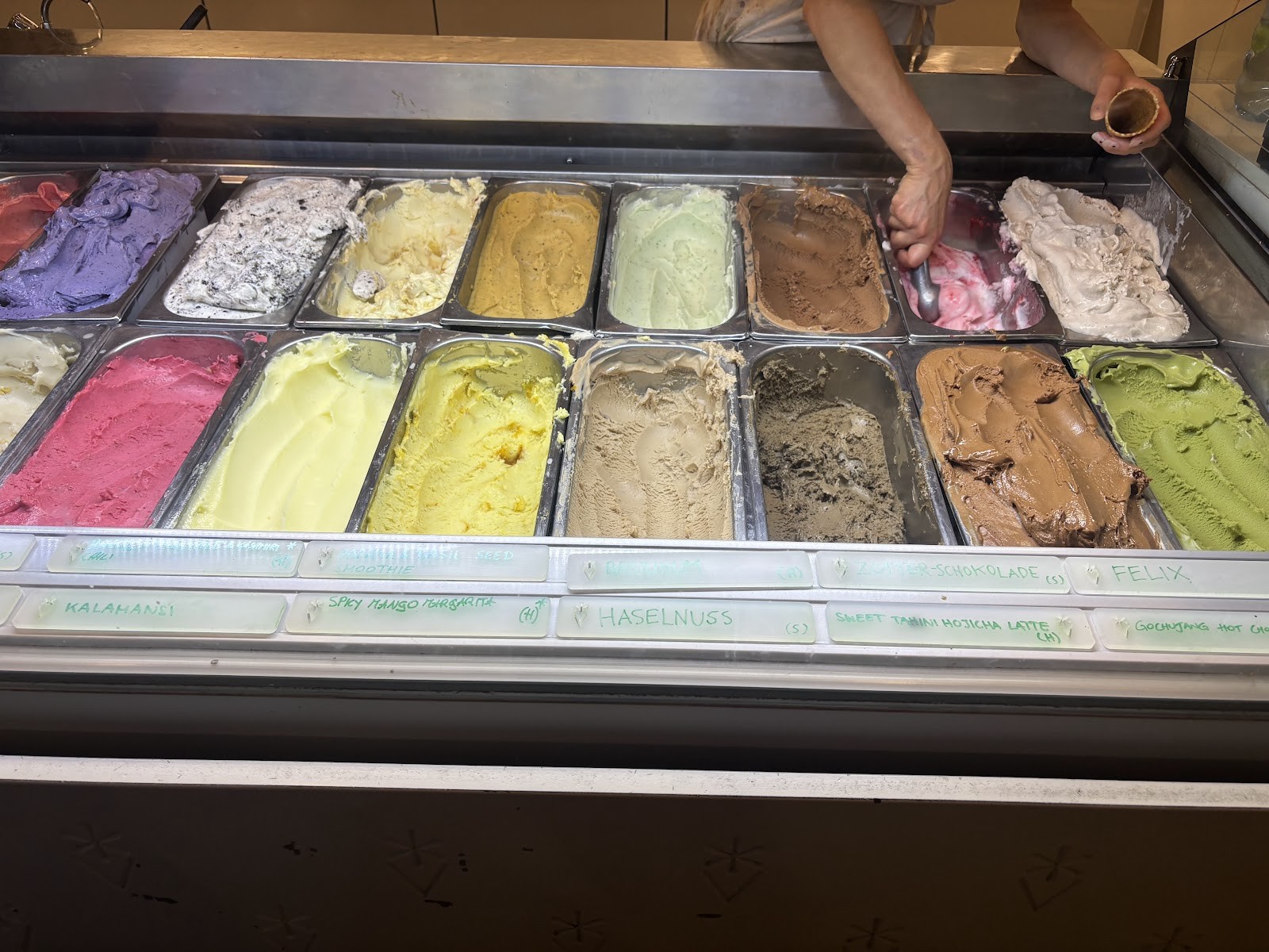 Veganista Ice Cream: the place