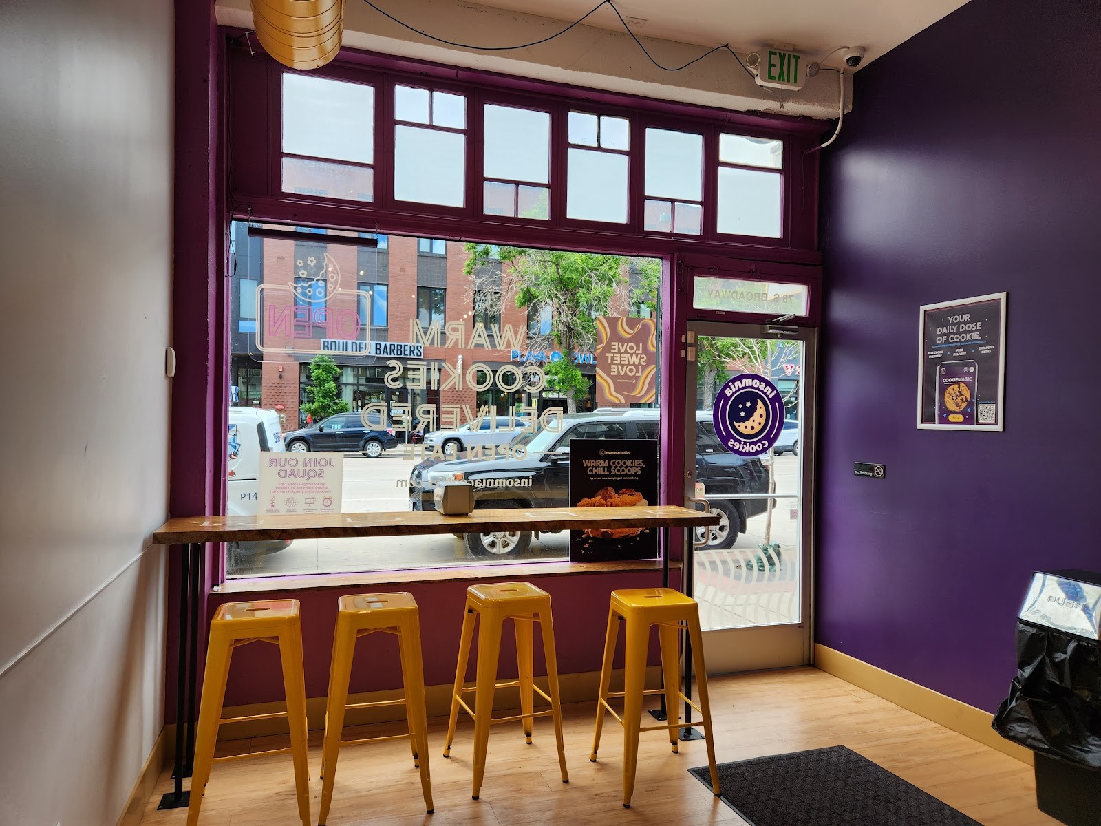 Insomnia Cookies: the place