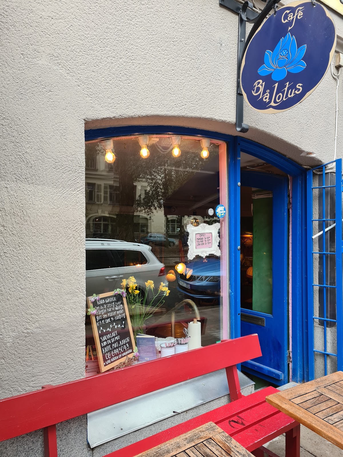 Cafe Blå Lotus: the place