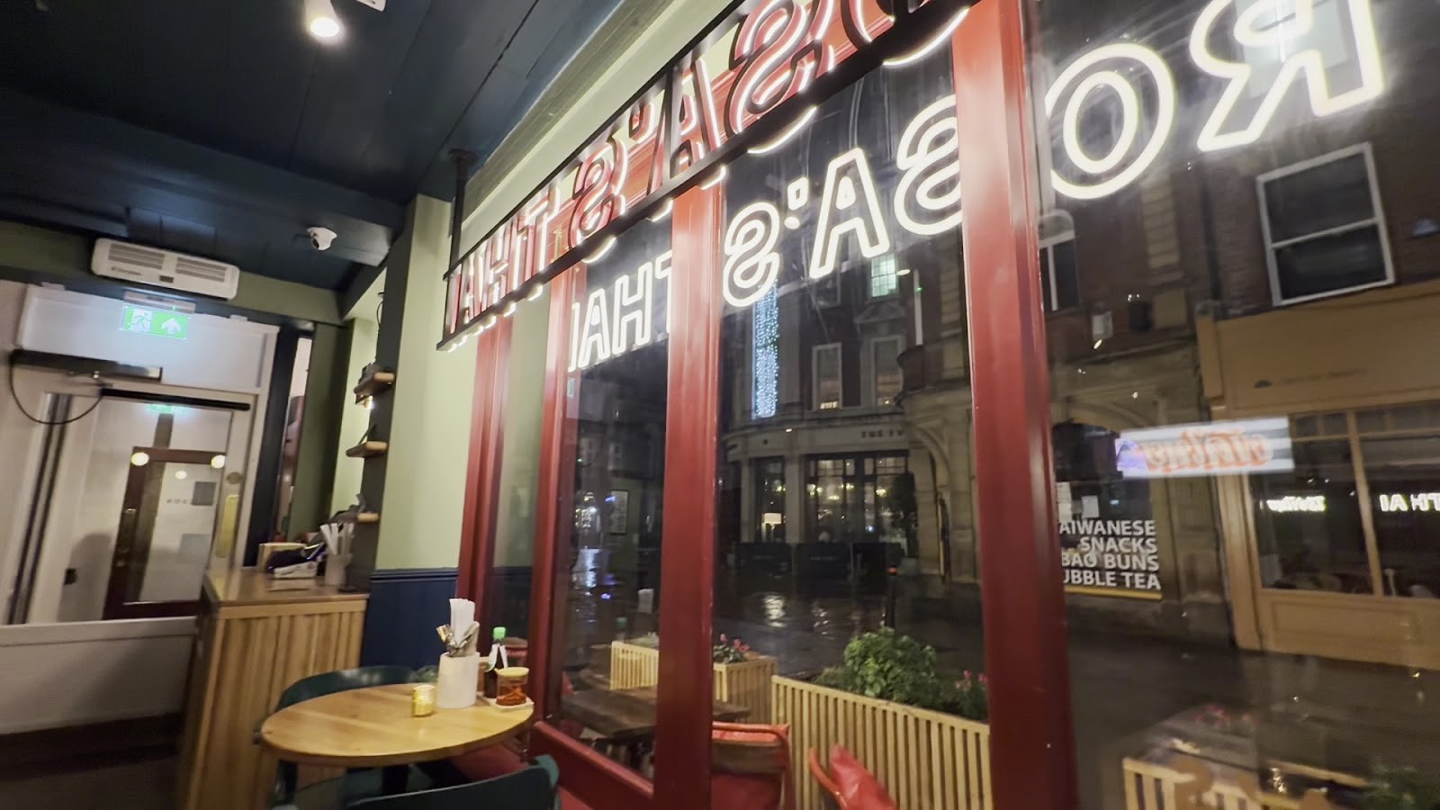 Rosa's Thai York: the place