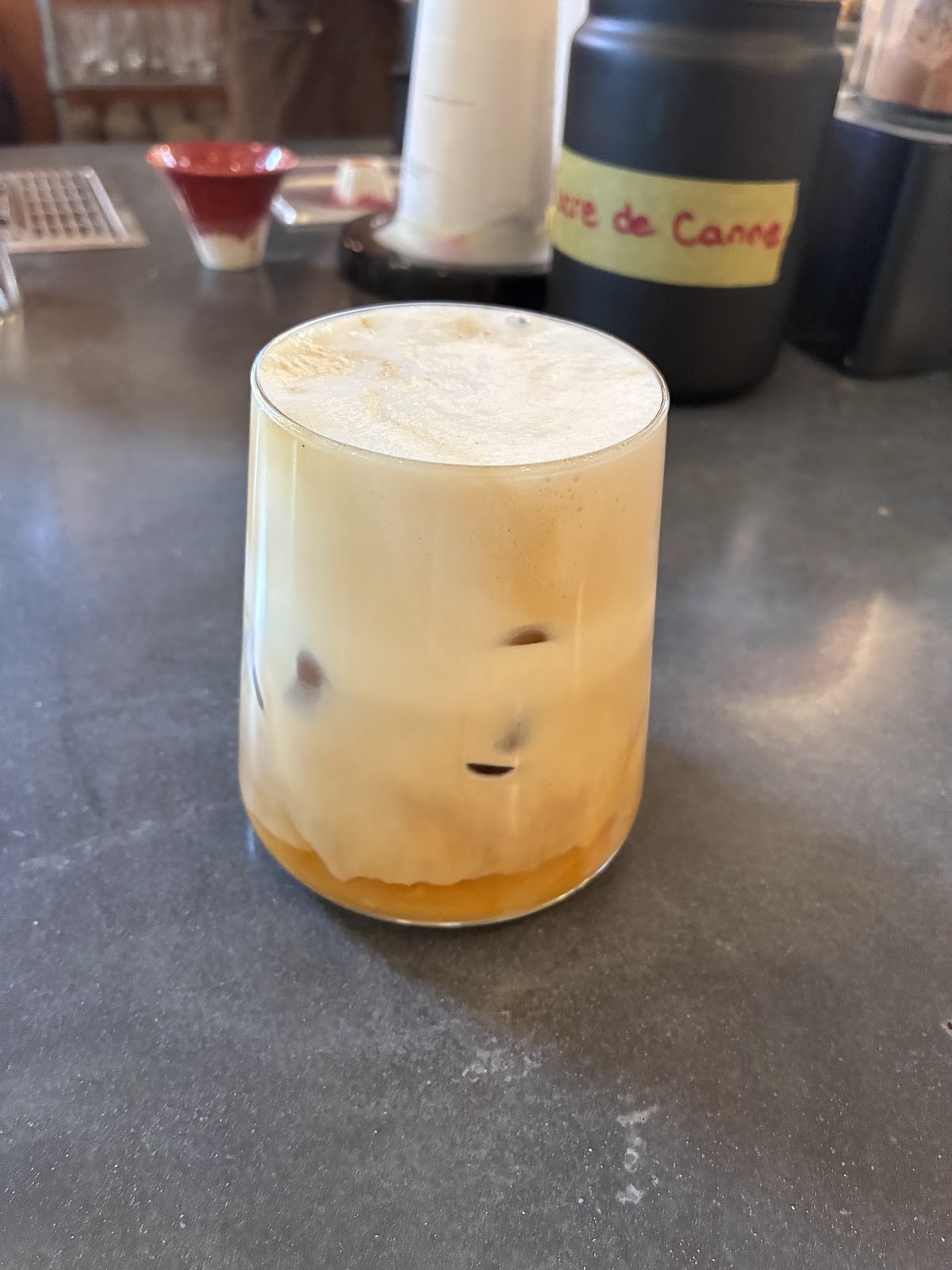 FluffysMTL: food & drinks