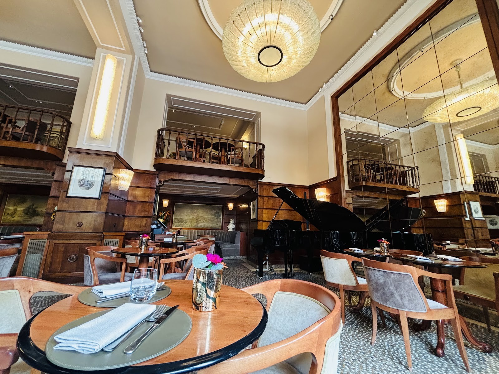 Caffe Concerto Paszkowski: the place