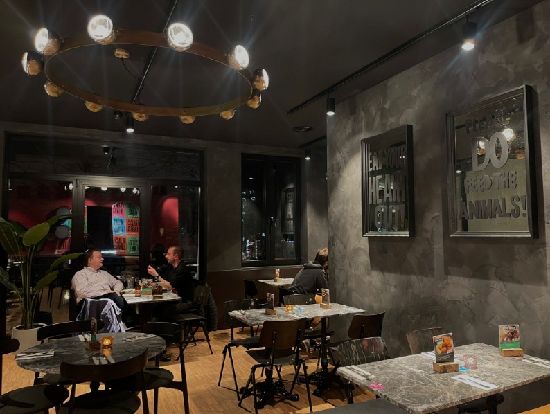 Ellis Gourmet Burger: photo