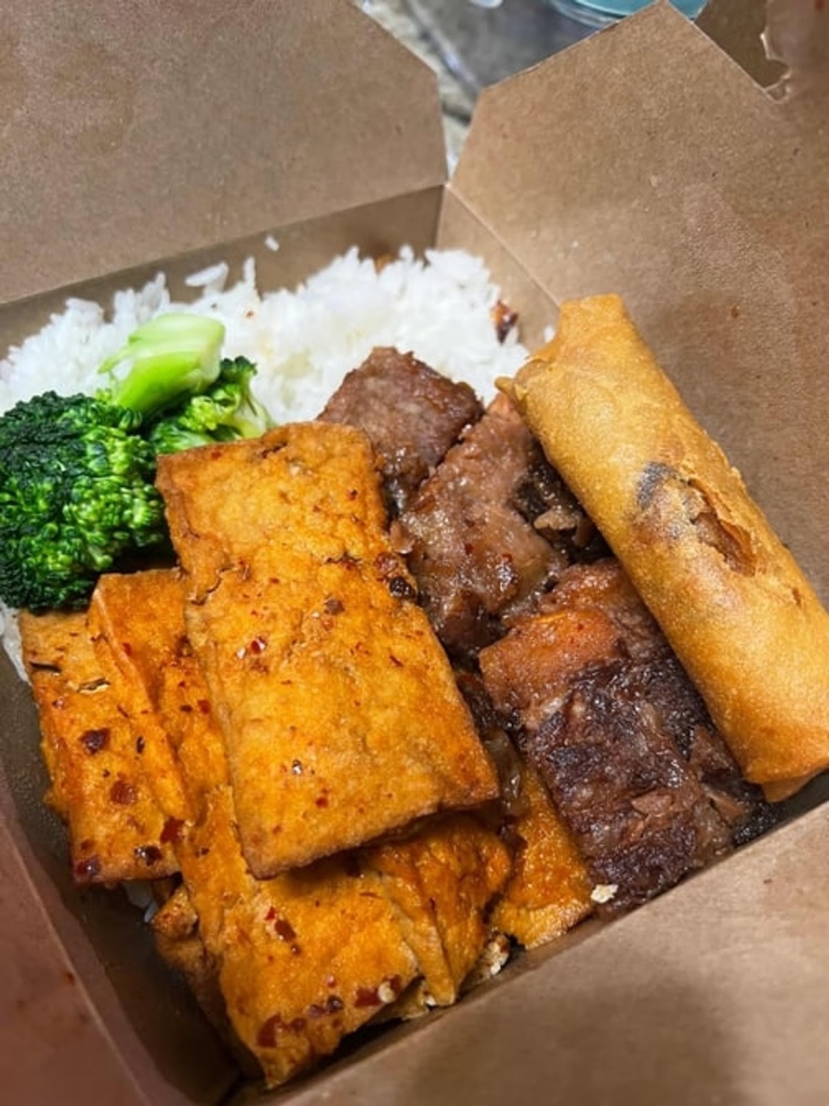 ChuMinh Tofu and Vegan Deli: food & drinks