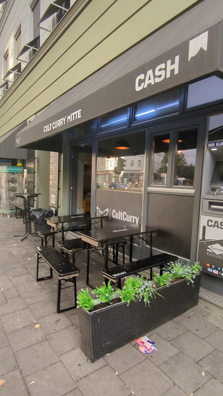 Curry Mitte: the place