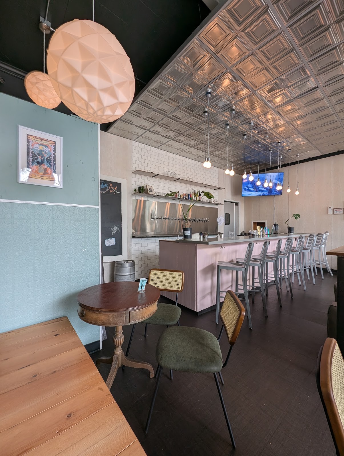 Yeobo Cafe and Bar: the place