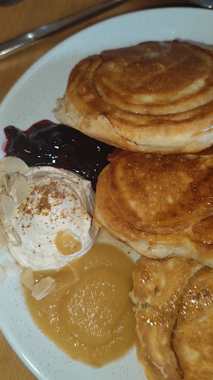 MANA Food Moabit: food & drinks