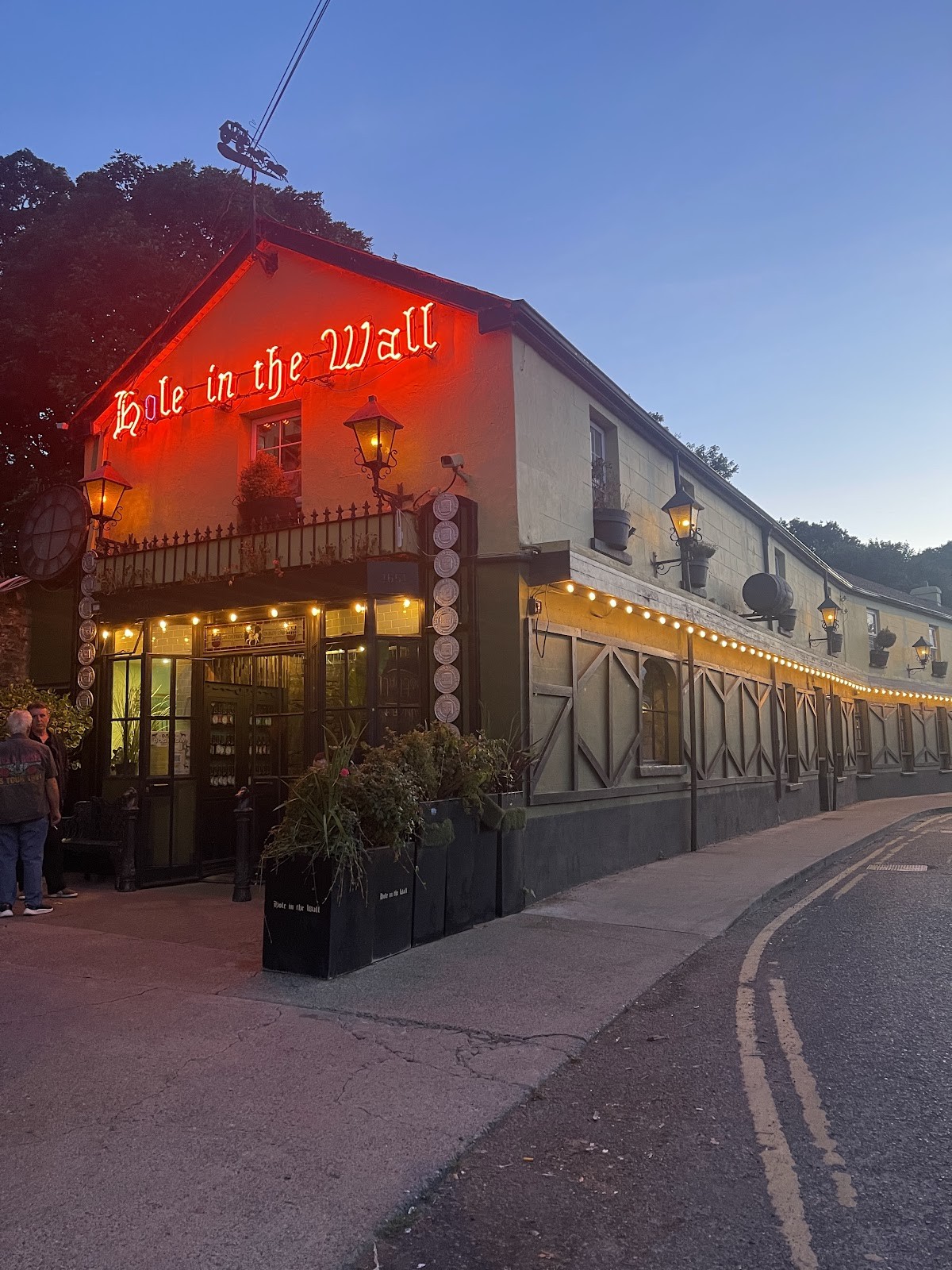 Hole in the Wall, Europe’s Longest Pub: the place