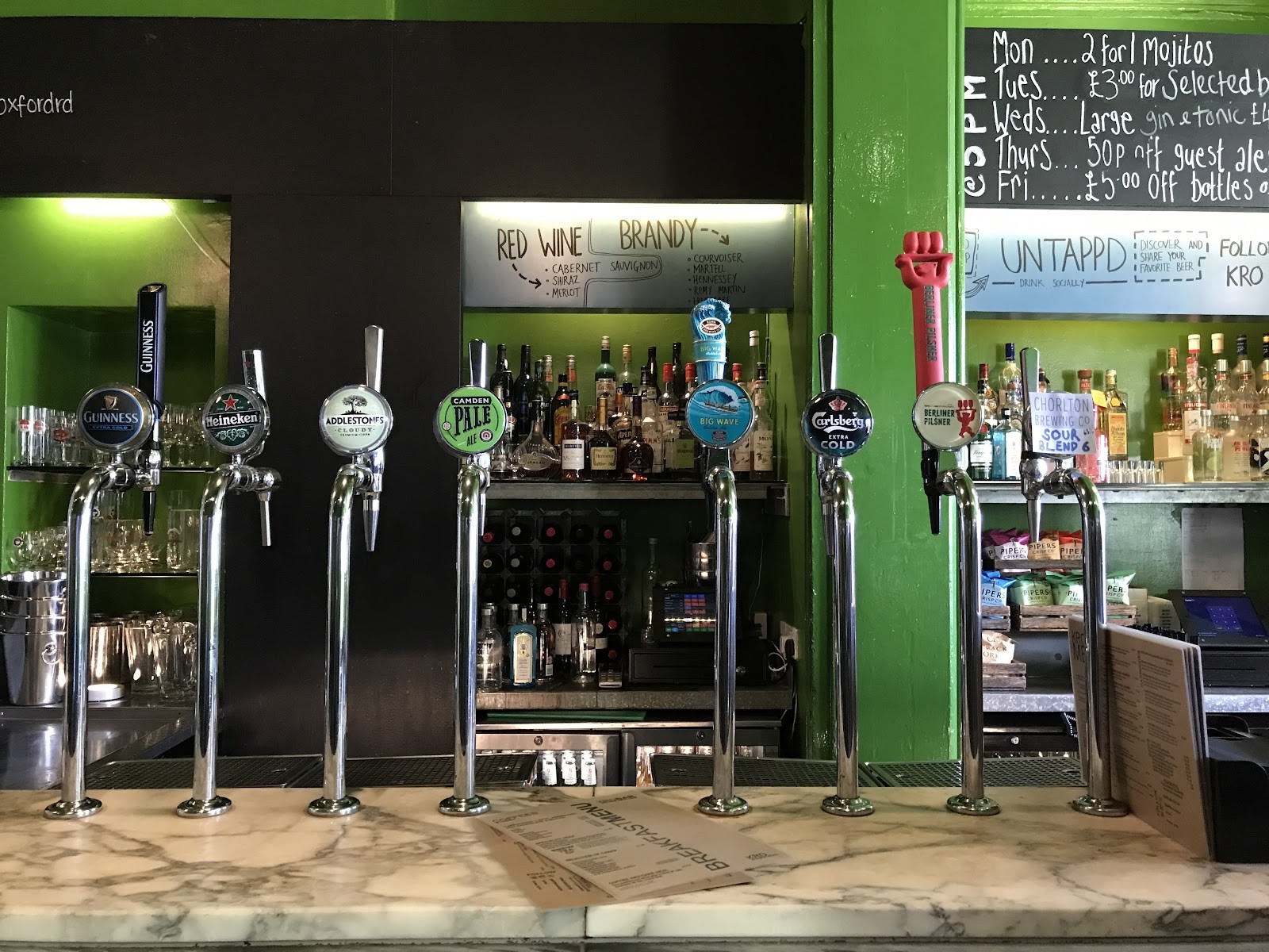 Kro Bar: the place