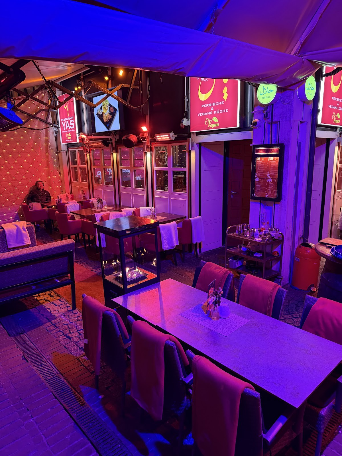 Yas: the place