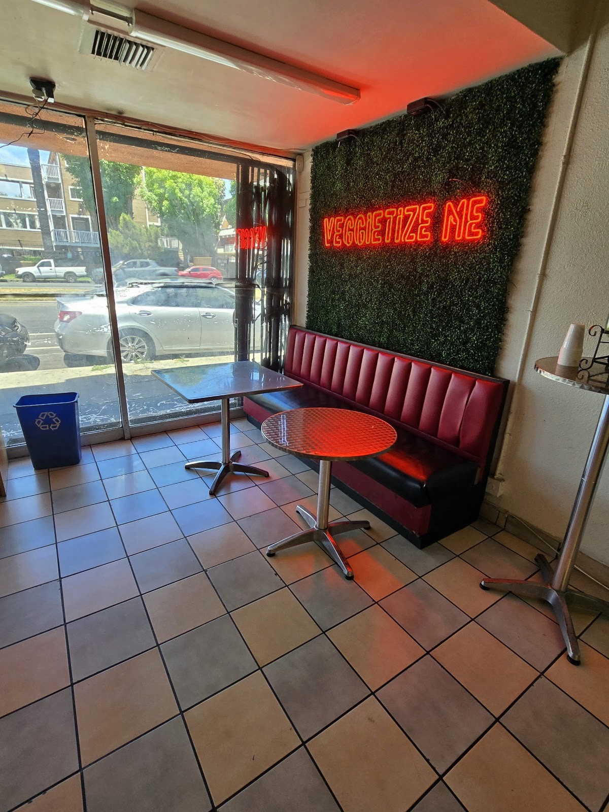 Veggietize me: the place