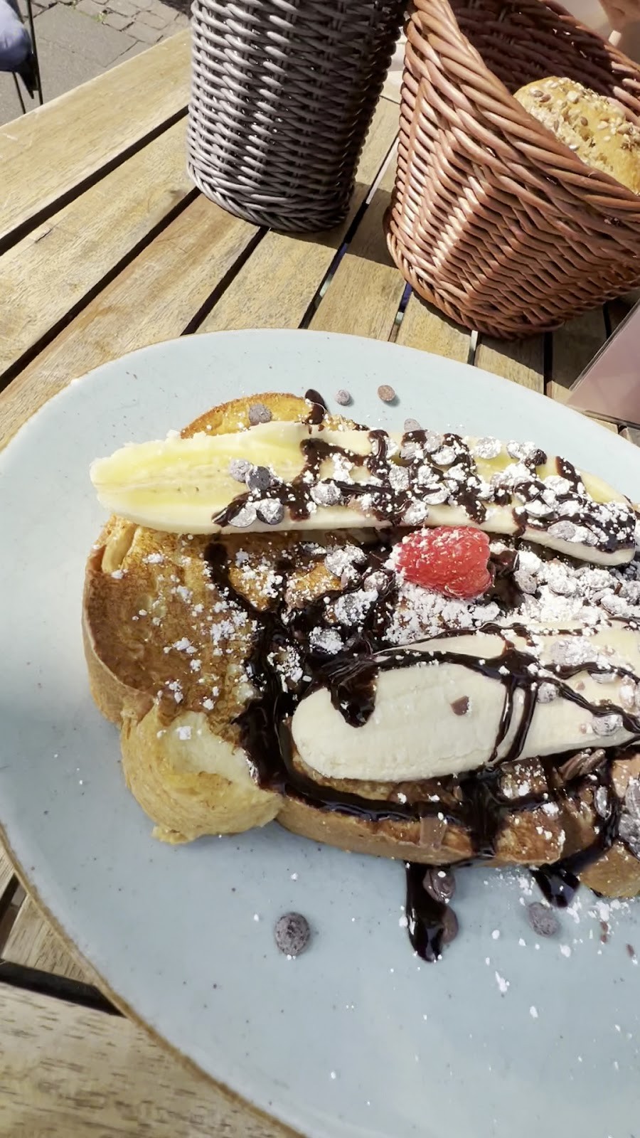 Cafe Bar Armer Ritter: food & drinks