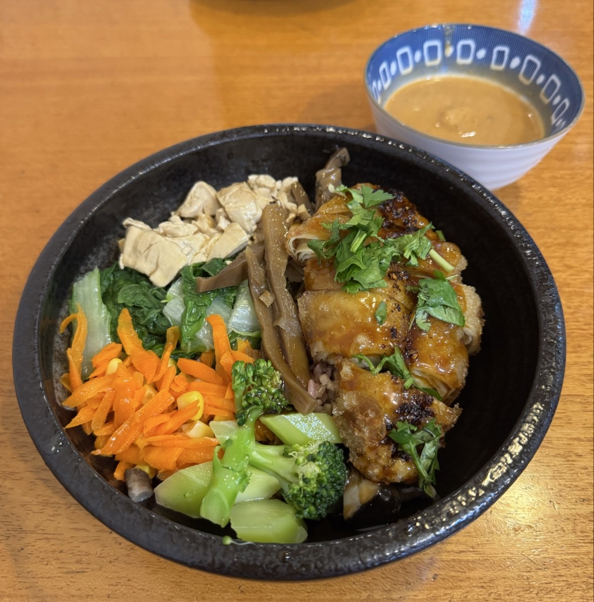 小植茁植物料理Vegan Vixated: food & drinks