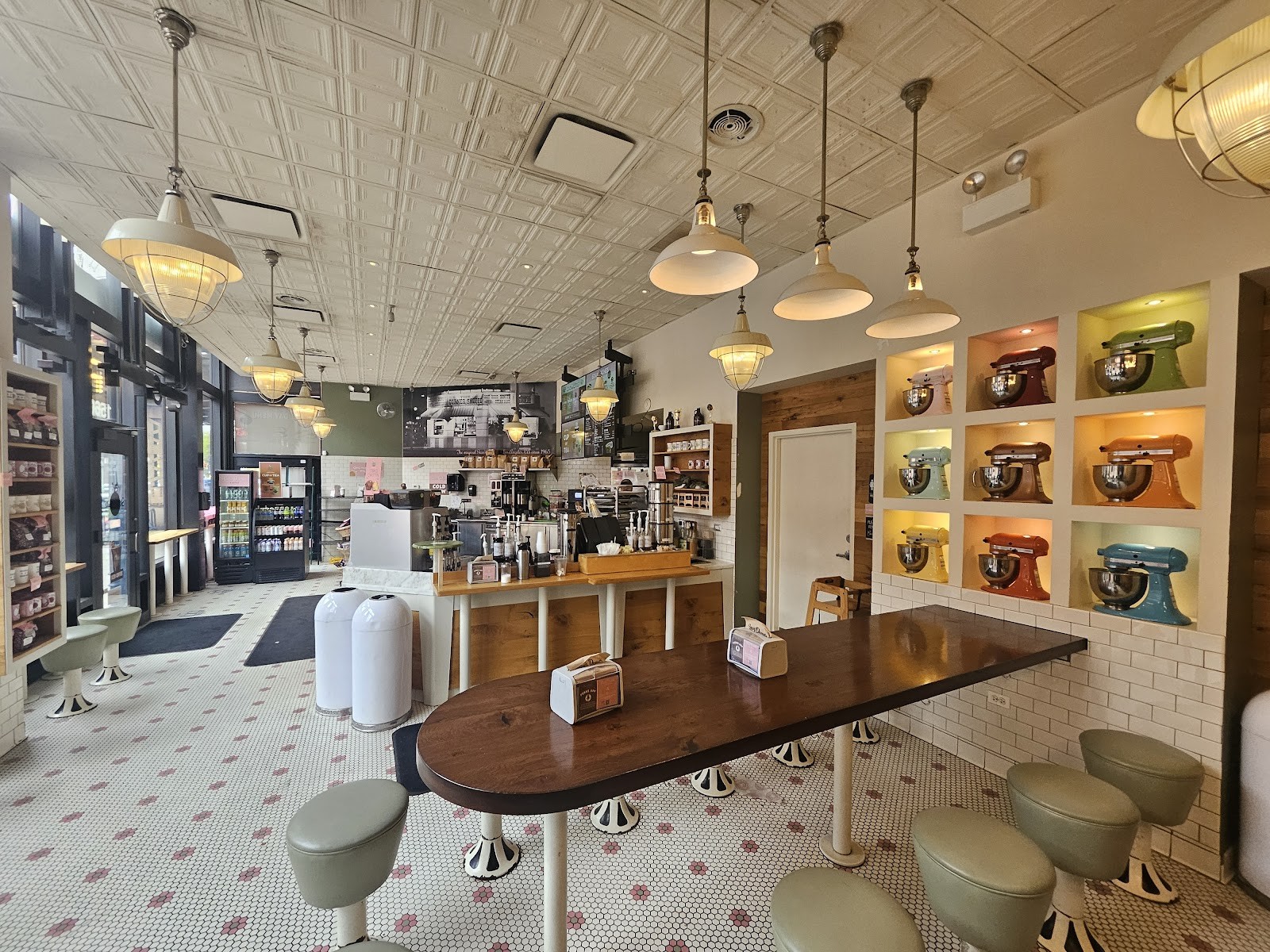 Stan's Donuts & Coffee: the place
