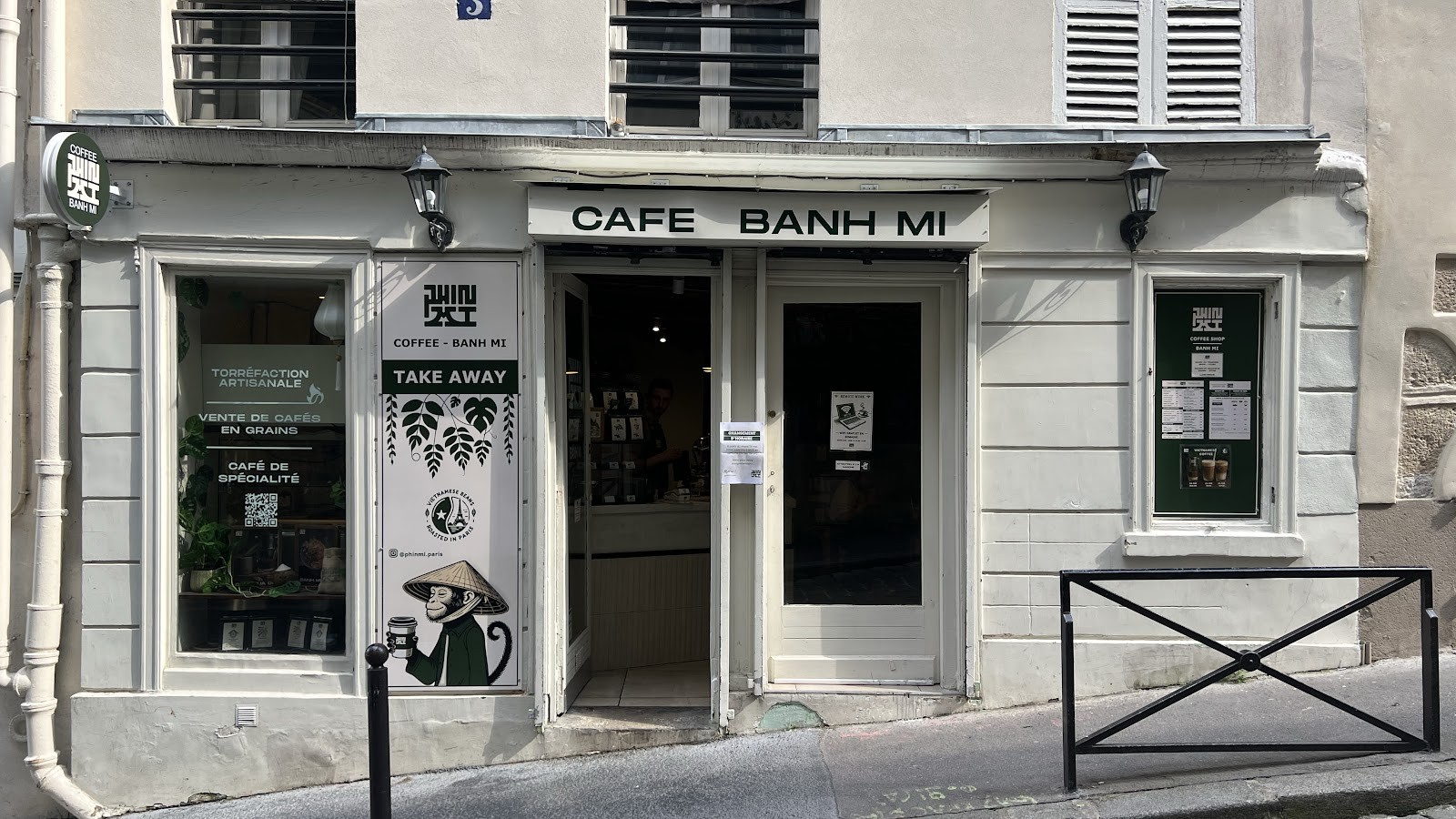 Phin mi Jussieu - Coffee shop & Banh mi: the place
