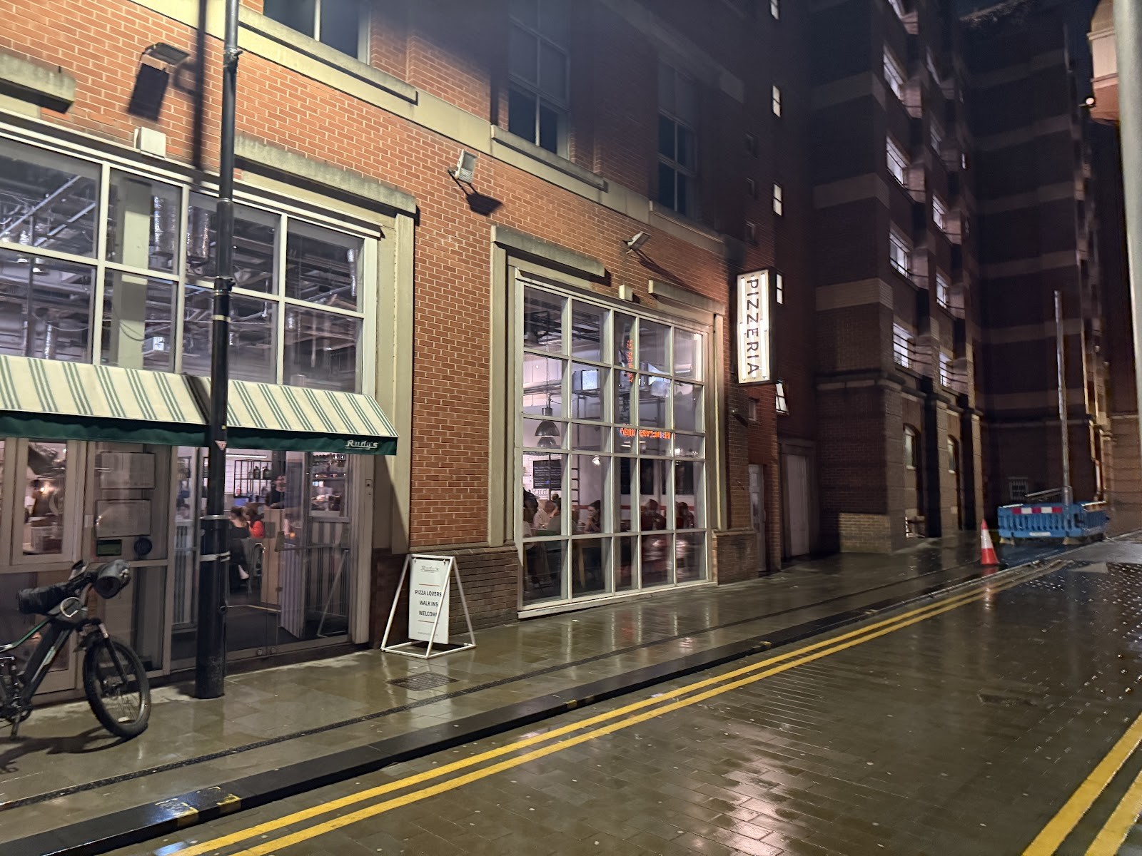 Rudy's Pizza Napoletana - Leeds: the place