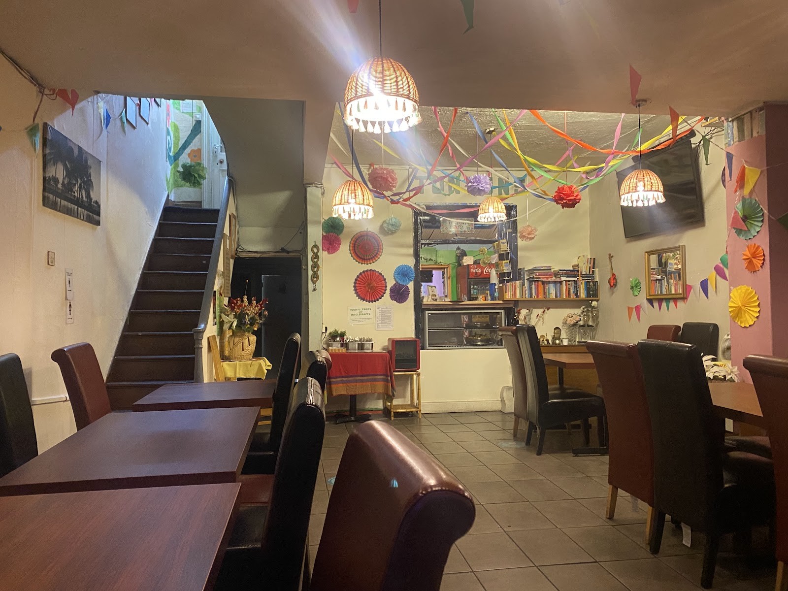 Tuntun's Cafe: the place