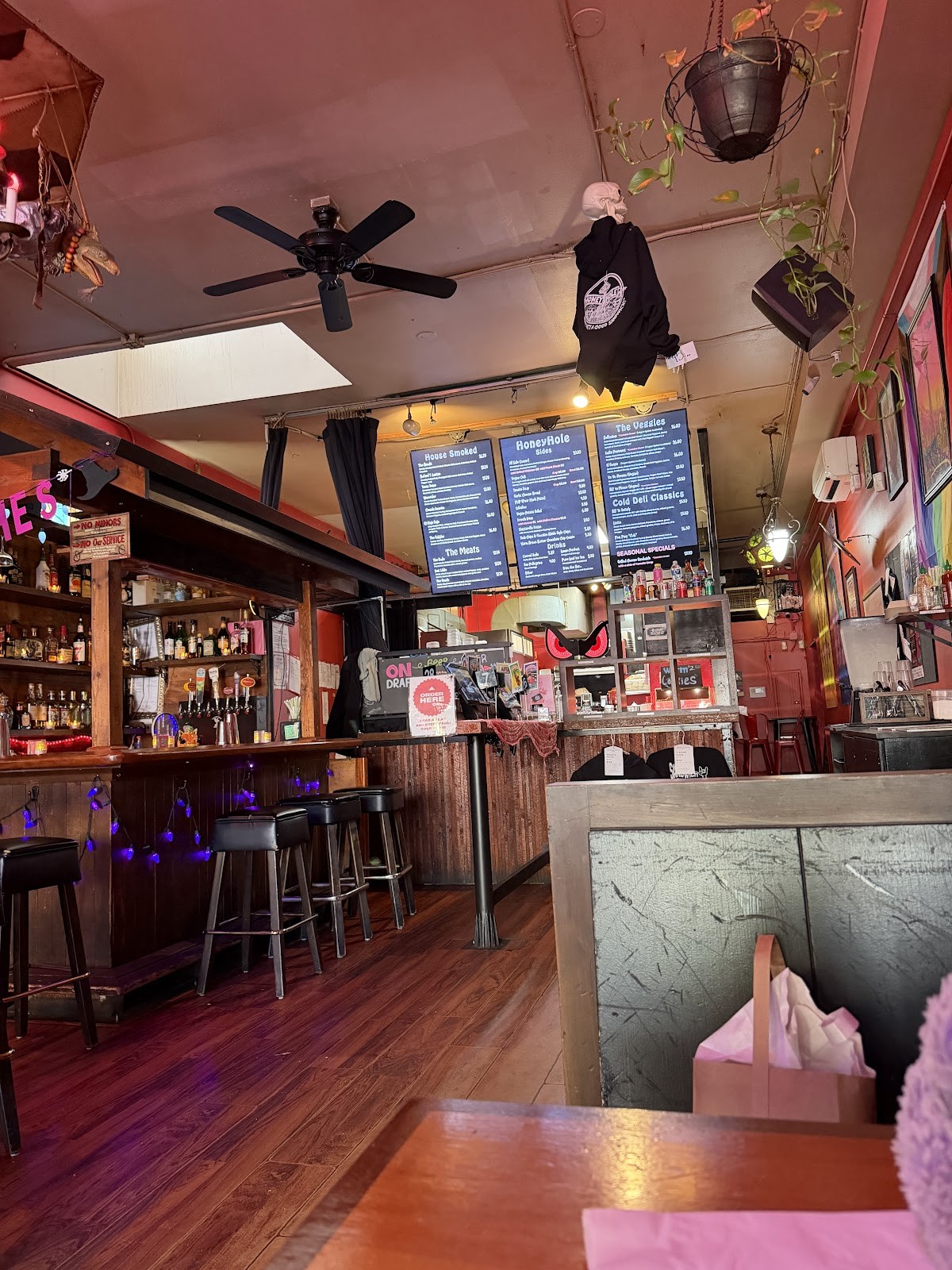 HoneyHole Sandwiches: the place