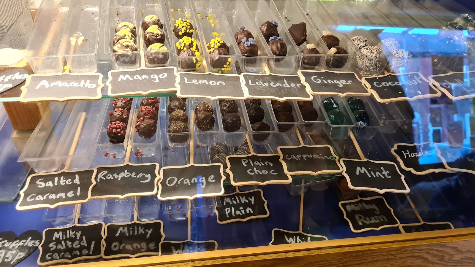 Ice Shack: food & drinks