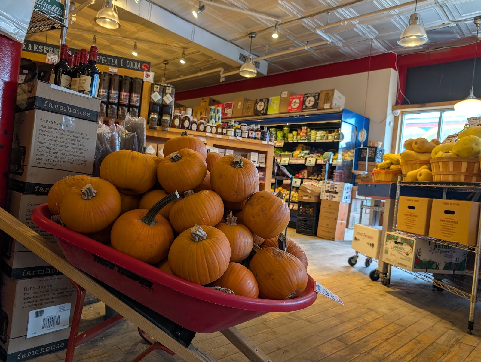 City Feed and Supply: the place