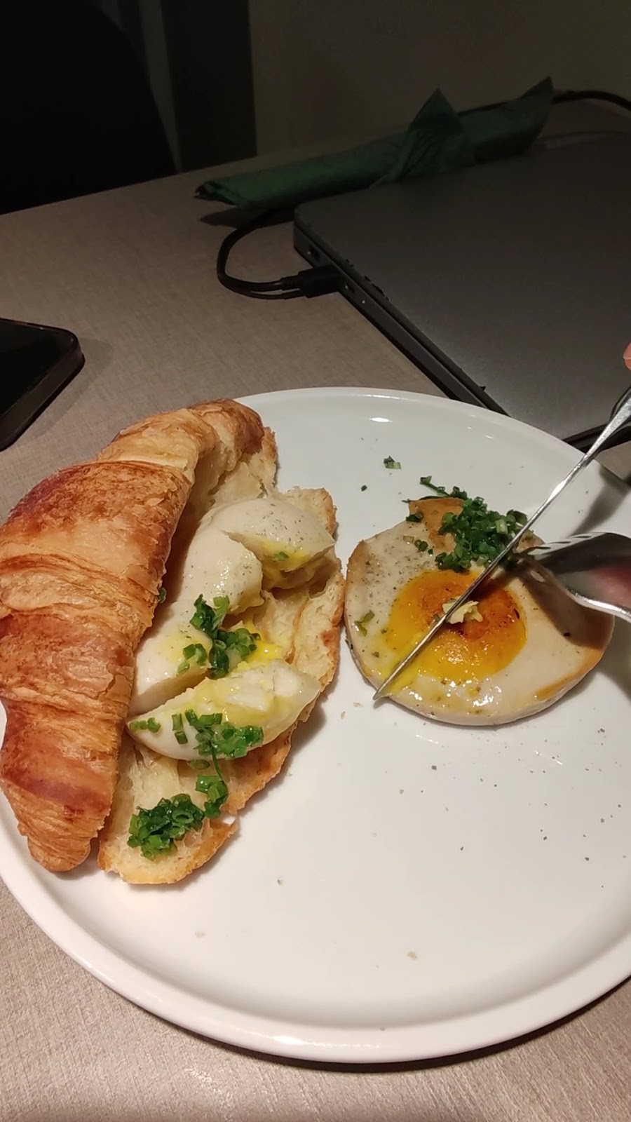 Katzentempel Berlin Mitte: food & drinks