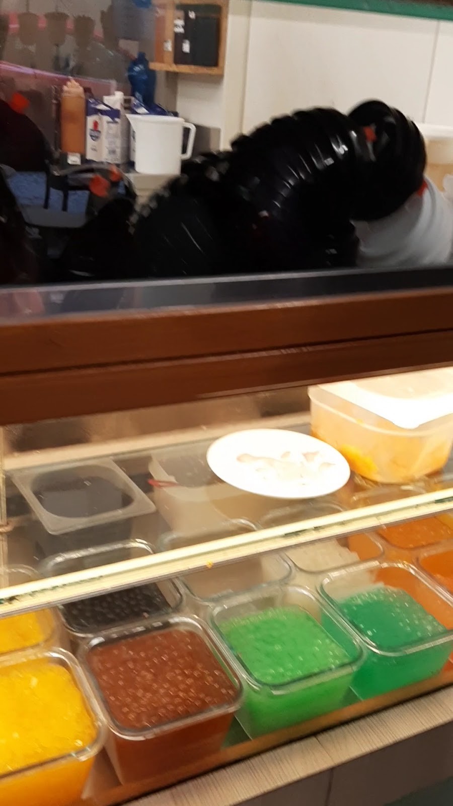YOU bubble tea: the place