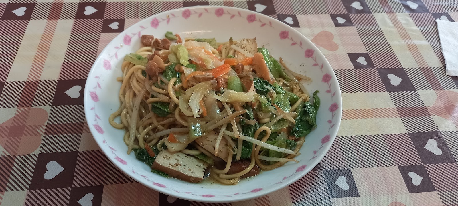 Zhāng TàiTài 張太太緣素食: food & drinks