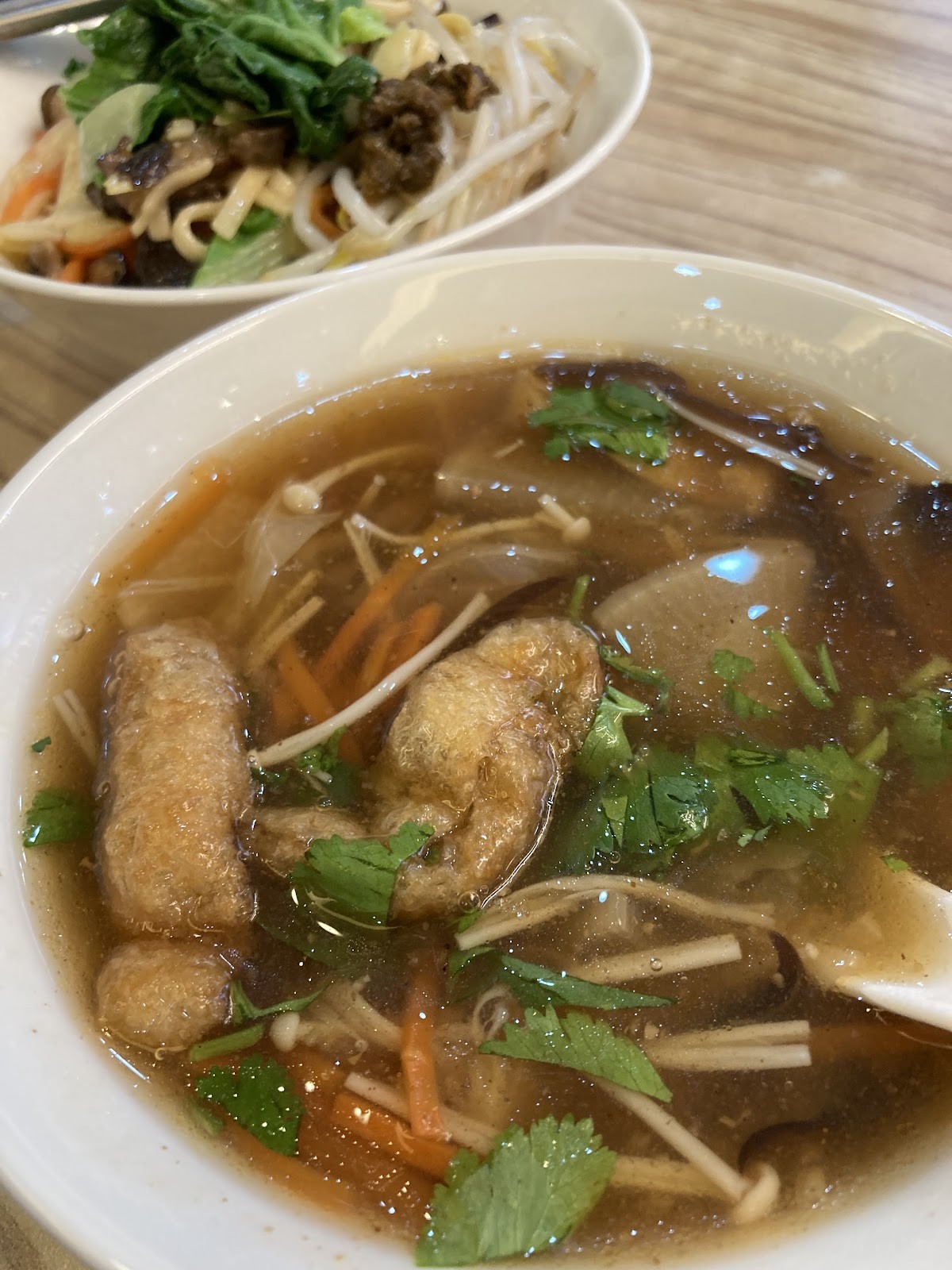 DàDì WùYǔ 大地物語: food & drinks