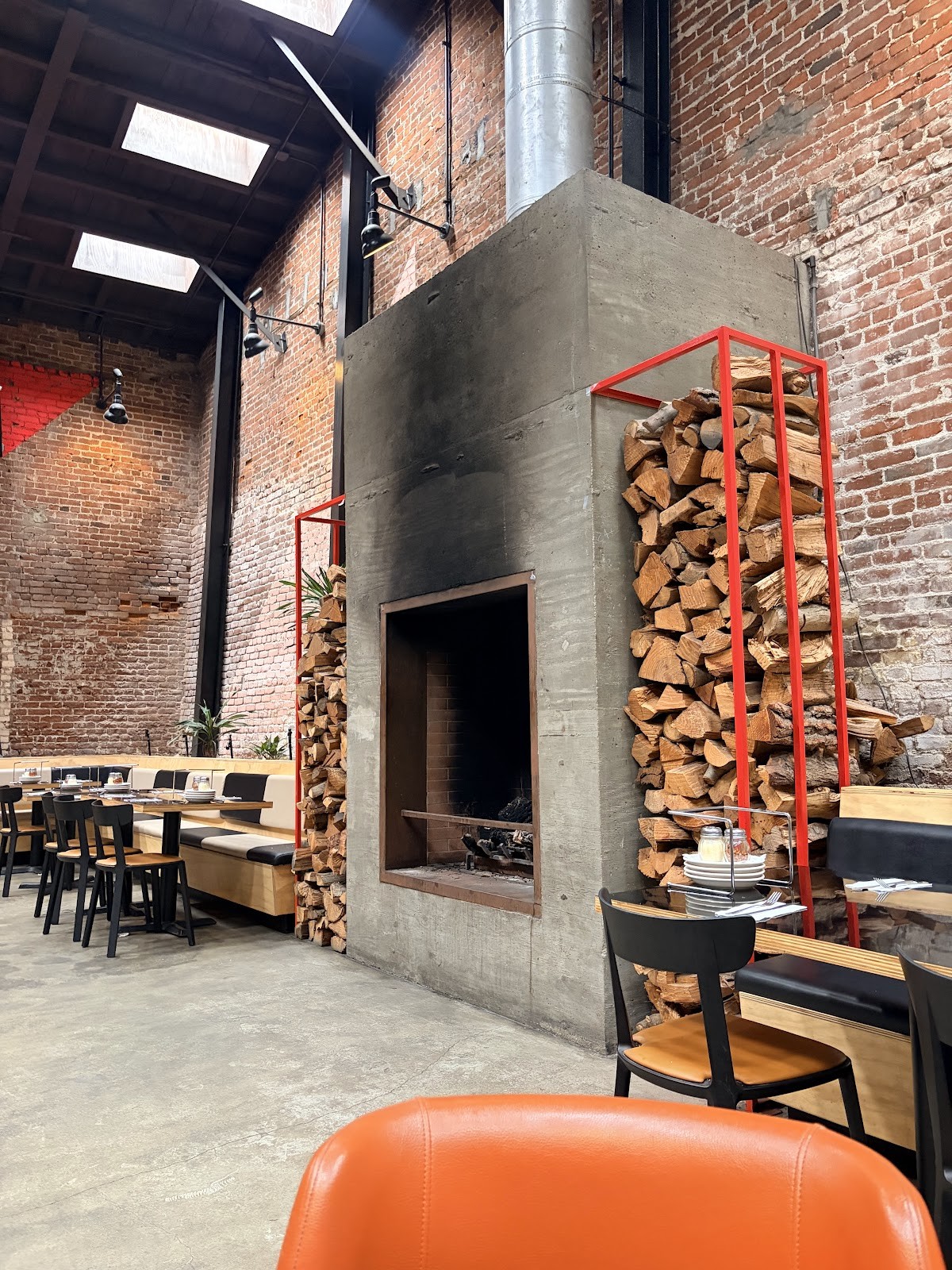 Pitfire Pizza Echo Park: the place