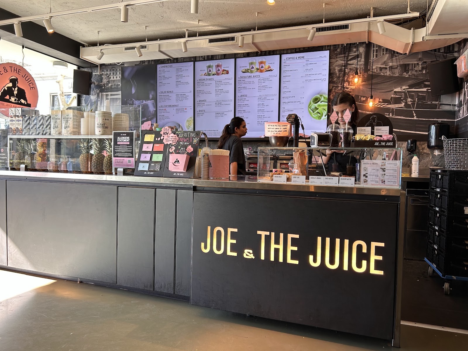 JOE & THE JUICE: the place