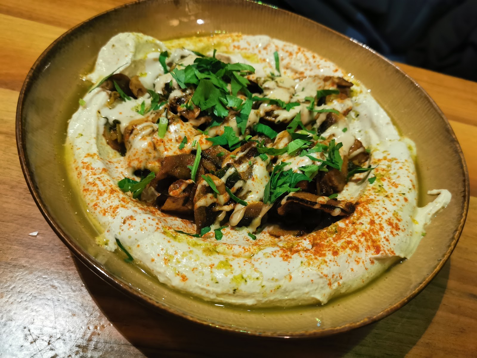 Hummus Küch': food & drinks