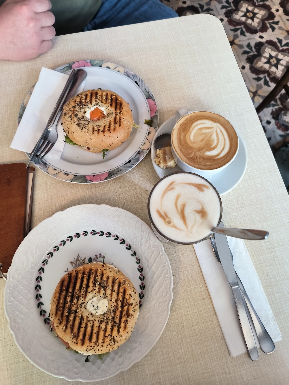 Café Rotkehlchen: food & drinks