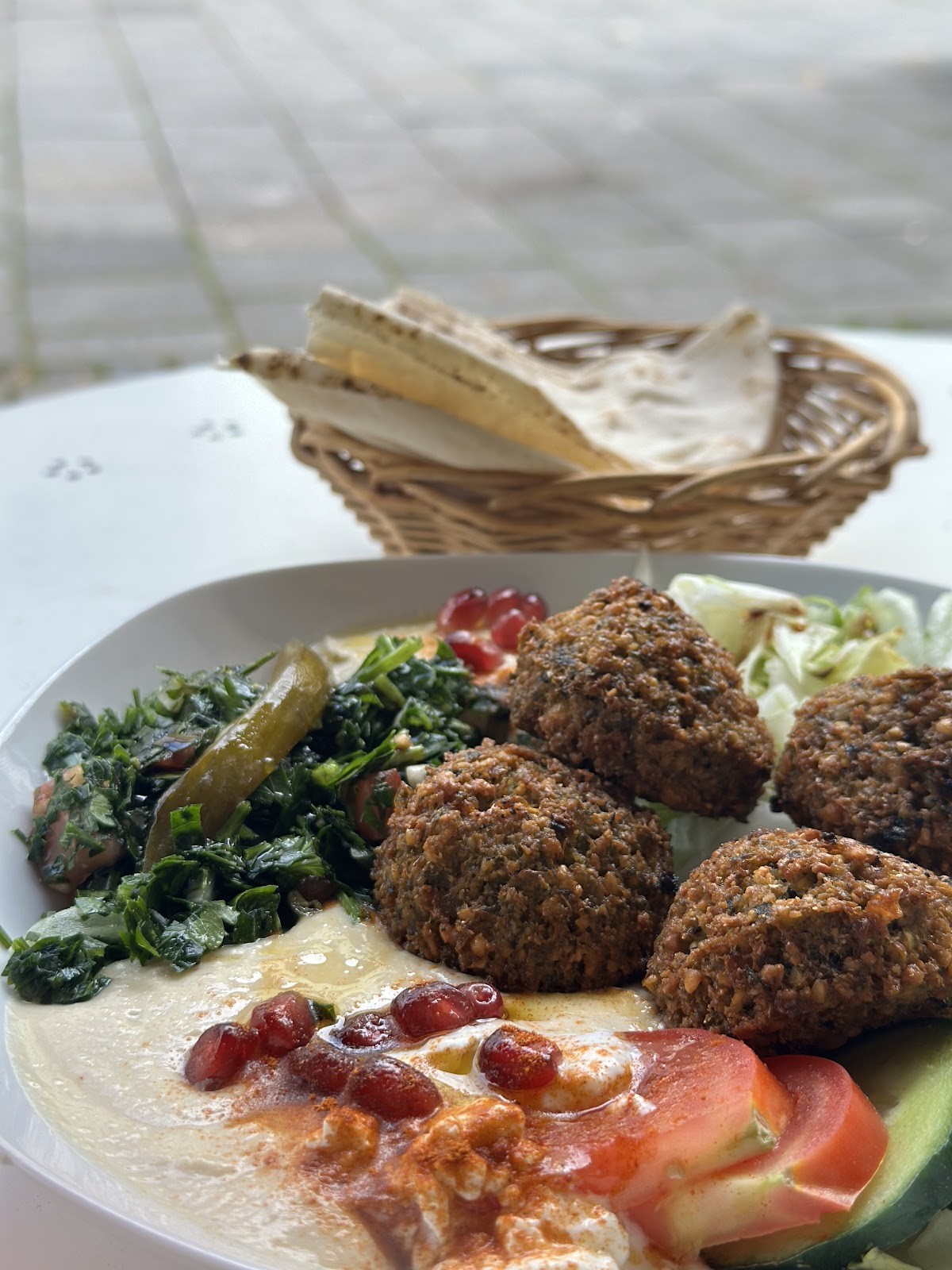 Make Falafel Not War Halal Restaurant: food & drinks