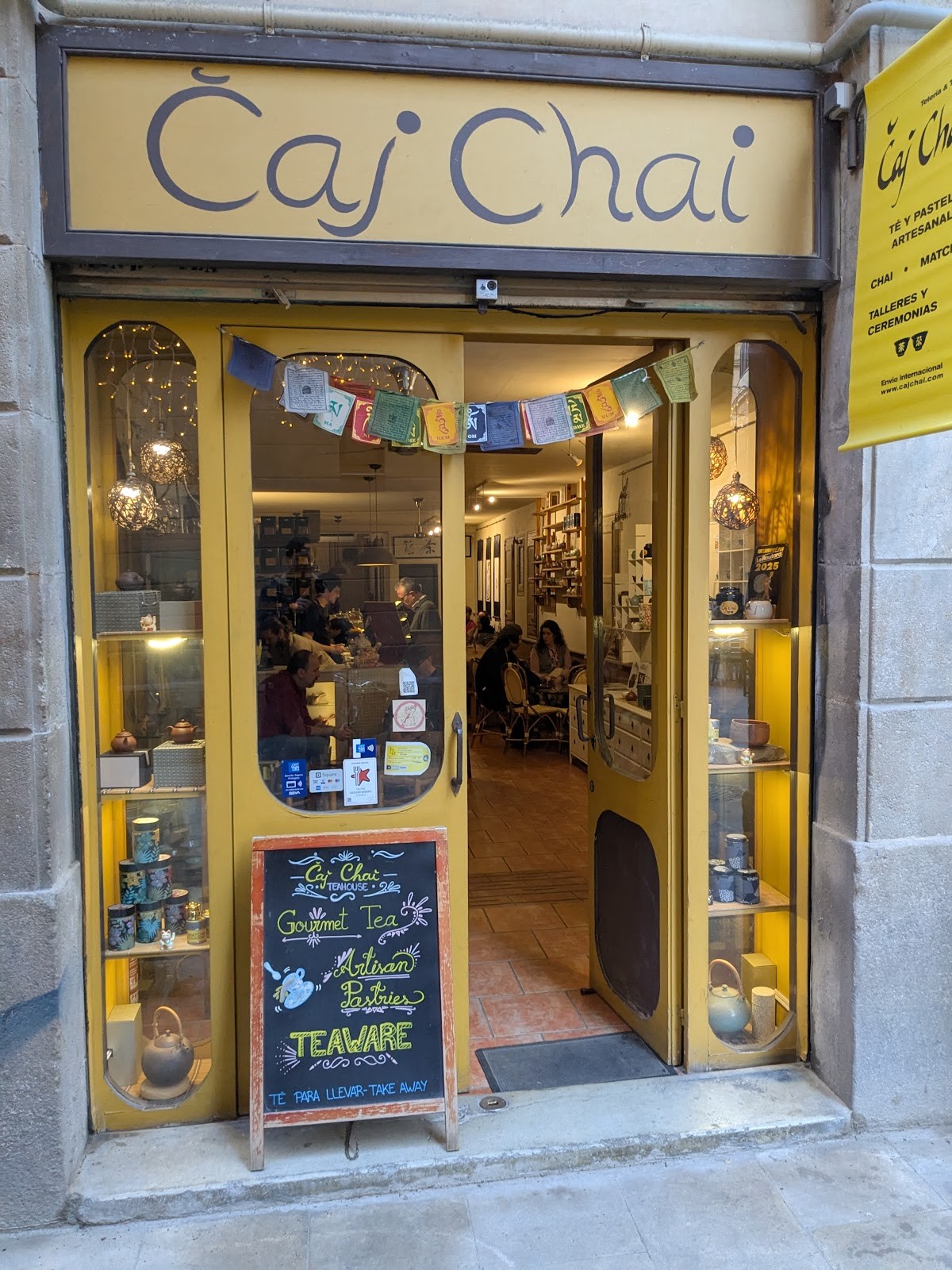Caj Chai Teahouse: the place