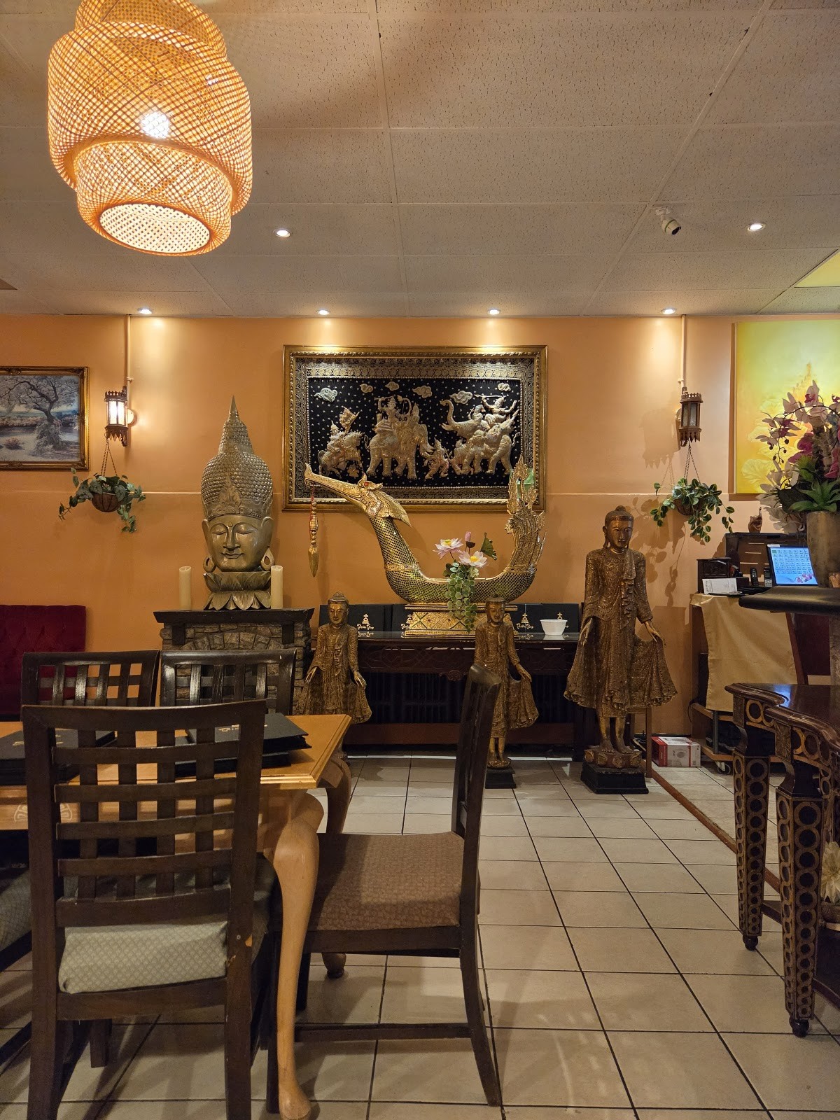 Thien Tam Restaurant: the place