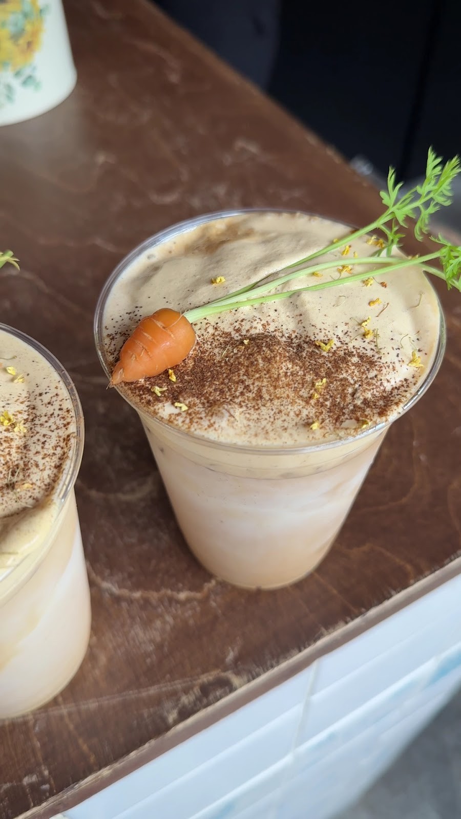 Dialogue Coffee & Flowers: food & drinks