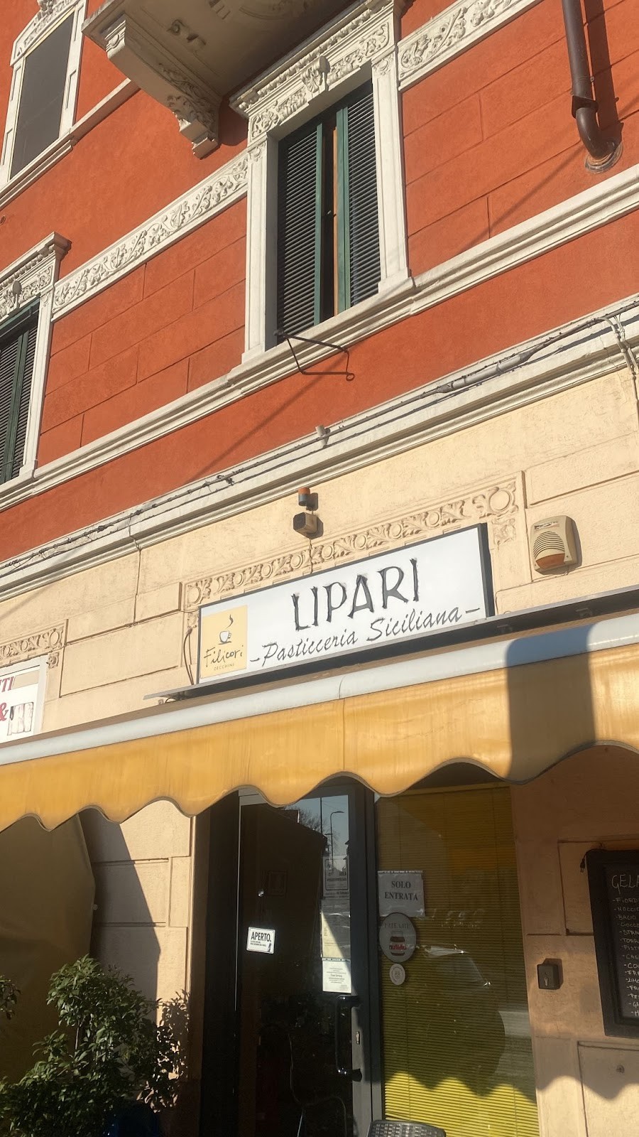Pasticceria Lipari: the place