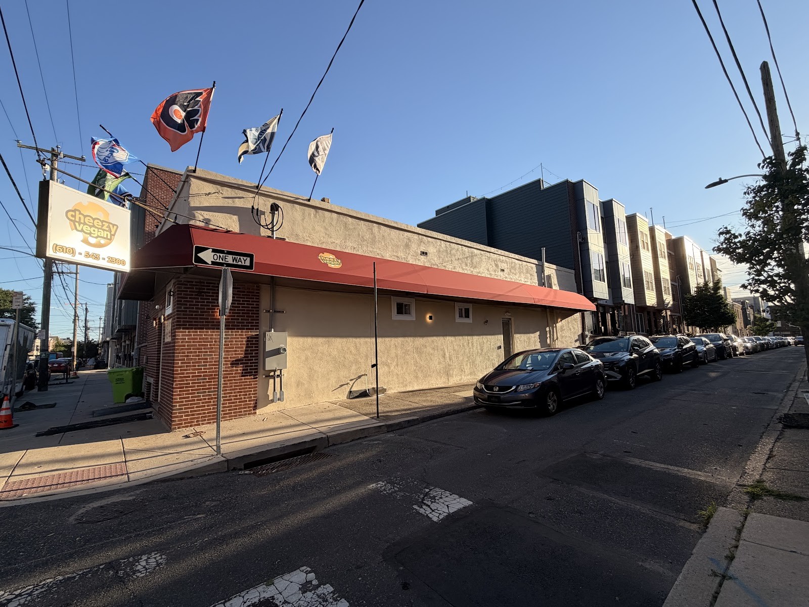 Cheezy Vegan Cafe & Comfort Food Lab: the place
