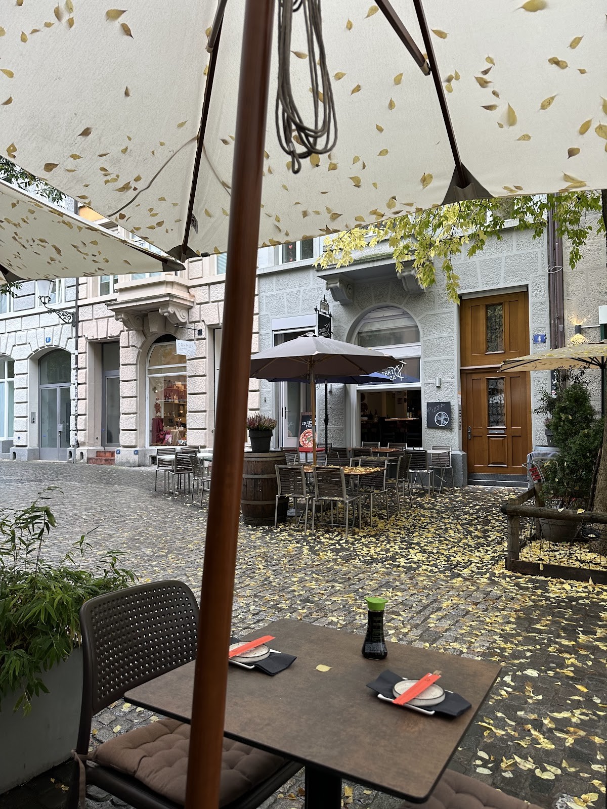 Barfüsser Sushi Bar & Lounge Niederdorf: the place