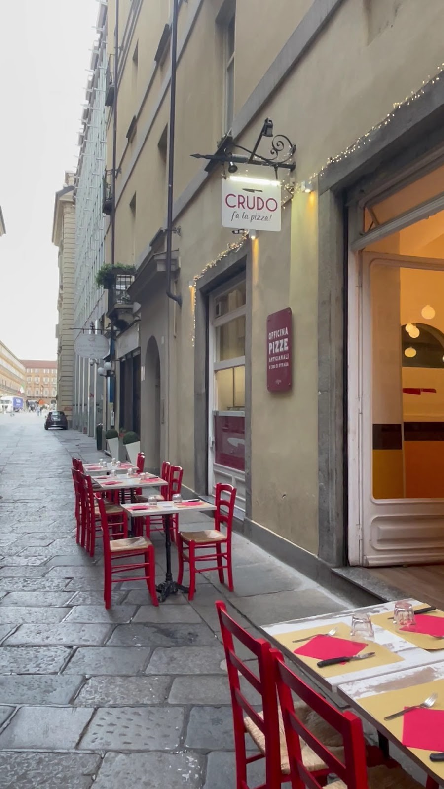 La Cruda Pizza: the place