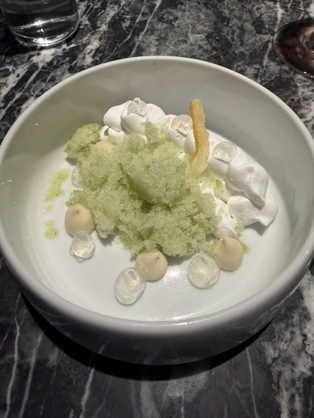 Vaust Bar & Restaurant: food & drinks