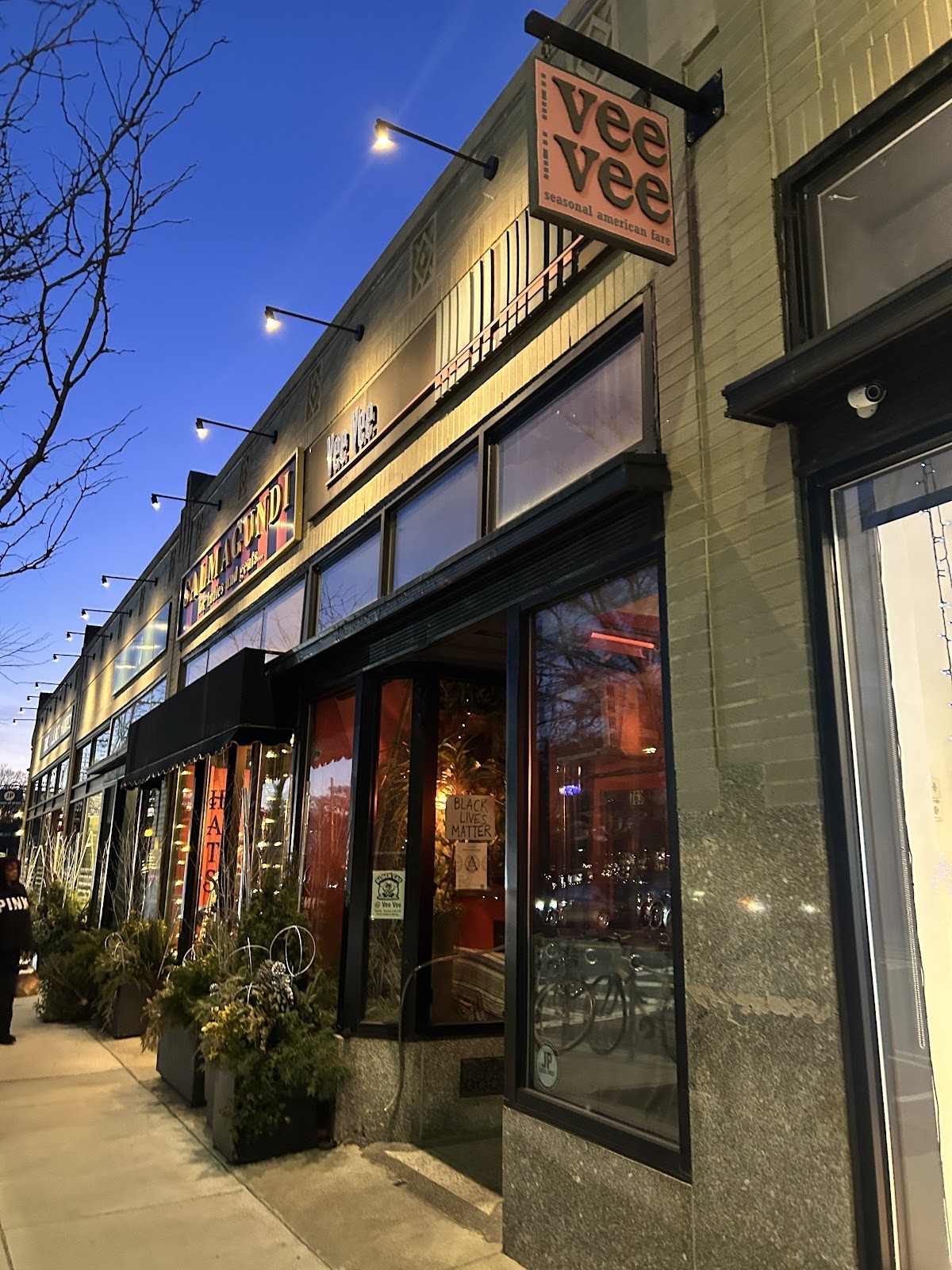 Vee Vee: the place