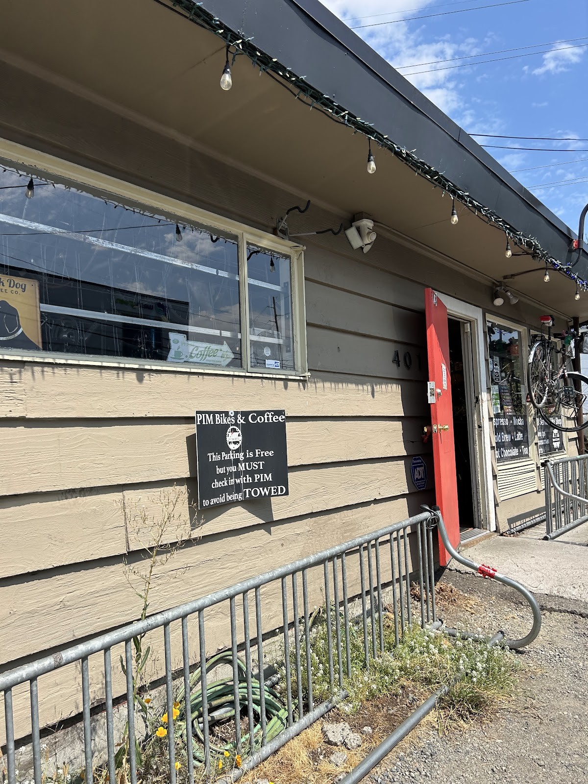 Cycle & Coffee Inc: the place